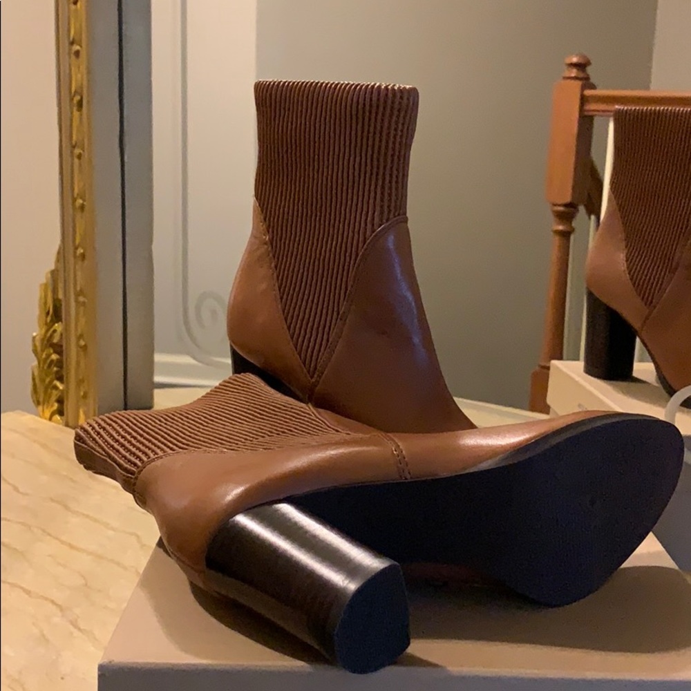 Brand new Wittner (Australia) leather boots. - Picture 3 of 5